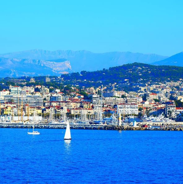 villecannes's tweet photo. #Cannes avec amour ❤️ #CotedAzurNow #CannesLifeStyle
📸 yashkori yacha.b travelmehappy Zack Dingle https://t.co/iSFqsHvHkR