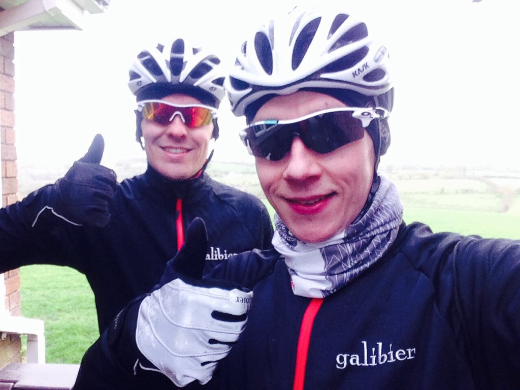 SEANDOWNEY's tweet photo. Two models today for @galibiervelo photo shoot up the mournes. Great fun trying out the new products #galibier https://t.co/nTqkJVh5kX