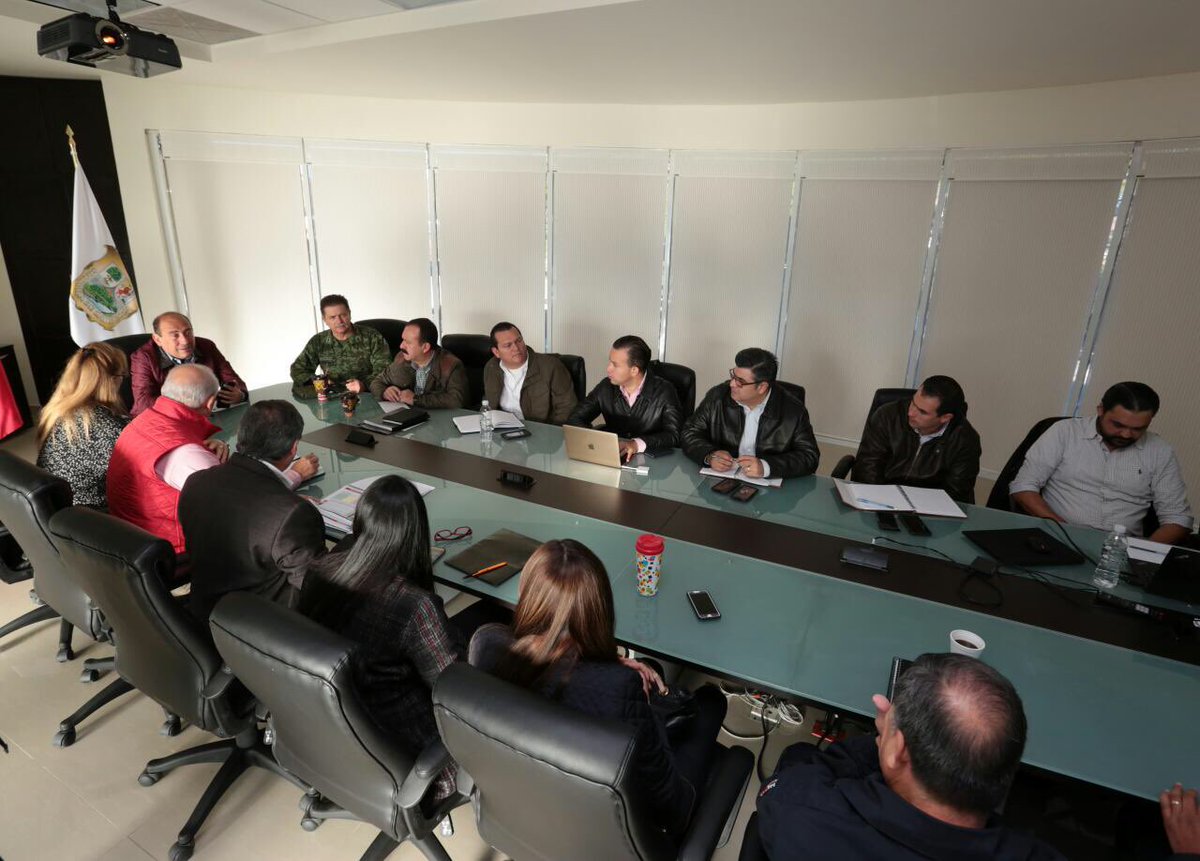 #CoahuilaEnPaz Reunión del Grupo de Coordinación Operativa en #RamosArizpe <a href="/SEGOB_mx/">Gobernación</a> @SEDENAmx <a href="/SEMAR_mx/">SEMAR México</a> <a href="/PGR_mx/">CasinoPPC📌</a> <a href="/PoliciaFedMx/">Policía Federal Mx</a> <a href="/INAMI_mx/">INM</a>