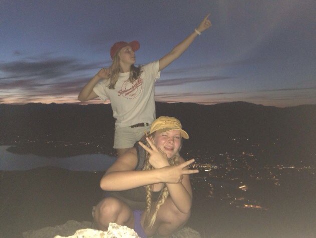 ElliVC's tweet photo. Growing with this gurl through high school has been a blessing 😊 I love you so much Rajbex 💛 #boxcutters https://t.co/5AGK72MG5h