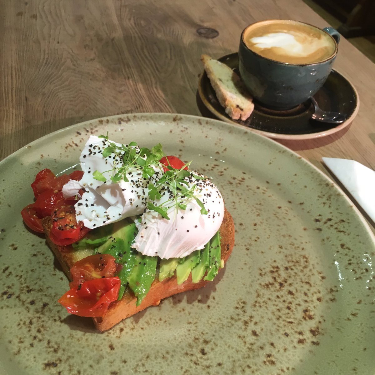 OriginalTheatre's tweet image. All day comfort food near the @YorkTheatre 💖@mannionandco serving up a treat! #foodie #york #actorfuel