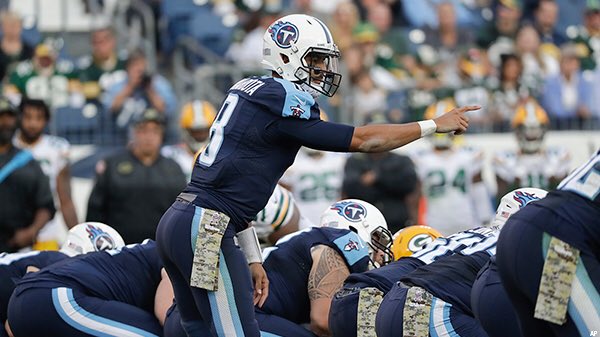 Titans's tweet photo. 19-for-26, 295 yards, 4 TDs, 0 INT, 149.8 passer rating 🔥

#8 wins his 3rd AFC Offensive Player of the Week Award: https://t.co/lpBTgfjoUY https://t.co/YdEFhDRUvW