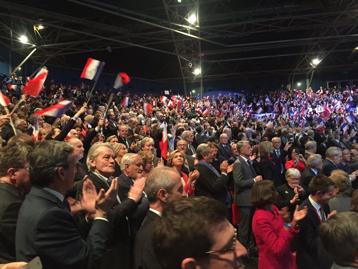 MorganeBravo's tweet photo. Meeting @alainjuppe +de6000 #AJZenith #Primaire2016 ▶️ https://t.co/x9JflosE4E #BFMTV #LCI #Itele @FL2017Diplo @MorganeBravo #LeDébatDécisif https://t.co/1RSzlg4wvw