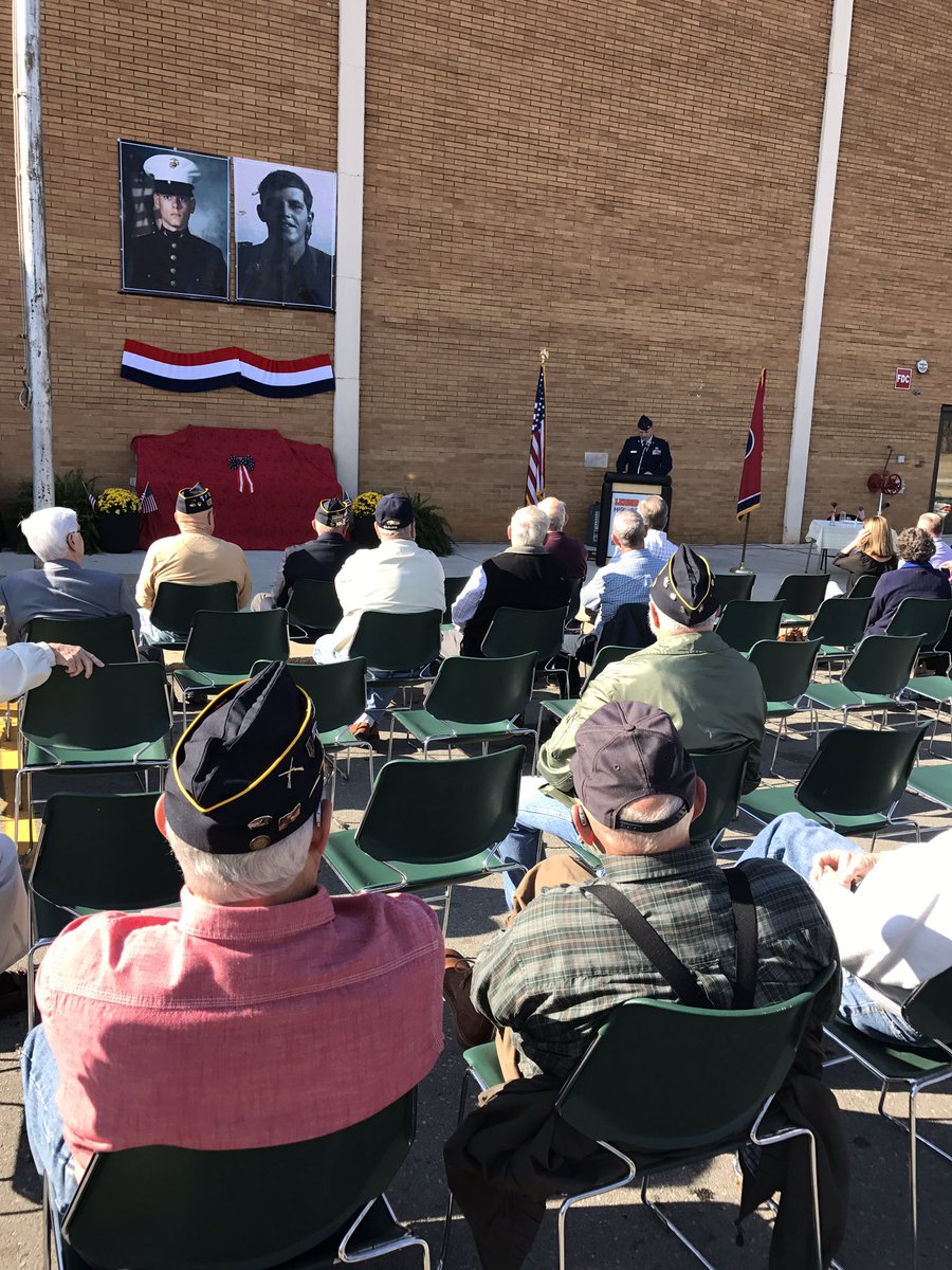 LenoirCityTech's tweet photo. Lenoir City Schools proudly dedicates a memorial to past, present and future Lenoir City students who serve in the Armed Forces. https://t.co/x6d4QvDJpt