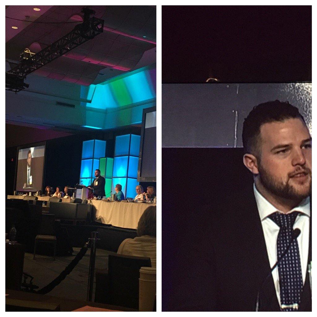 CFNUPresident's tweet photo. Look who is on the #ONABiennial big screens. Great job Grant McNeil @NNSW_SNEI @ontarionurses #NNSW2016 https://t.co/EwHxFrM7Lg