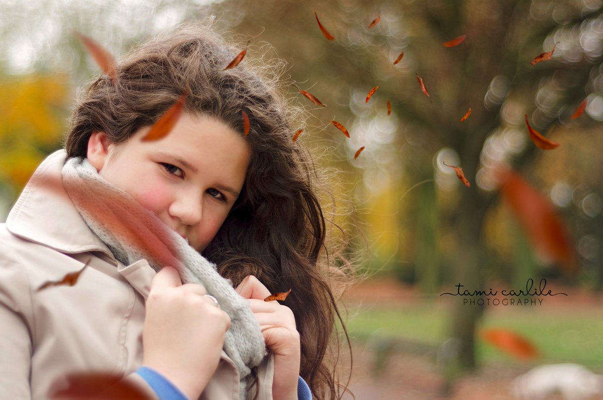 tamarajames1's tweet photo. Autumn fun @LoveLydiard at lydiard park . https://t.co/w8Uiobn3sz