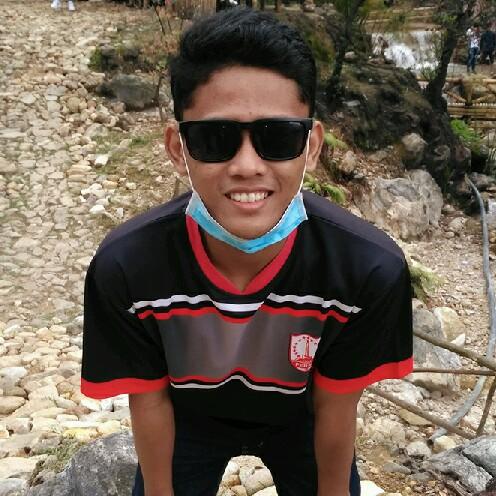 ananggladiator1's tweet photo. Come hangout with me on #BIGOLIVE. https://t.co/MMSle4w5ta https://t.co/3f7vegYZZ2