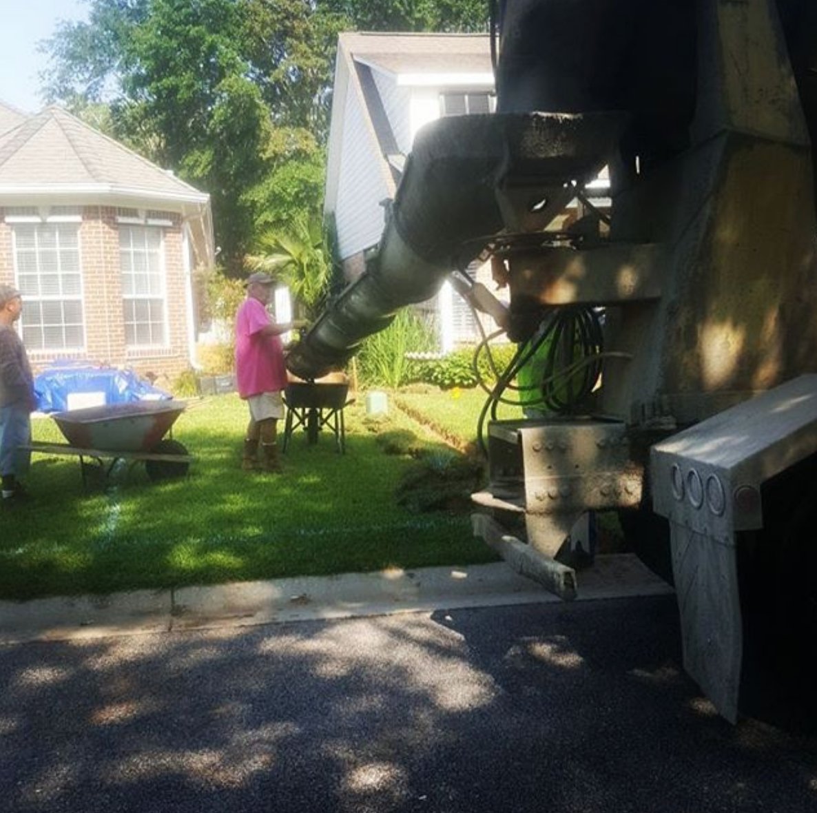 dearbornexcava's tweet photo. #Footers #2yds #Concrete #TymeTooWork #RetainingWall #WheelBarrow #ThemDEBoyz #DearbornExcavating Silverhill, Alabama Fairhope, Alabama https://t.co/4xx64g24lL