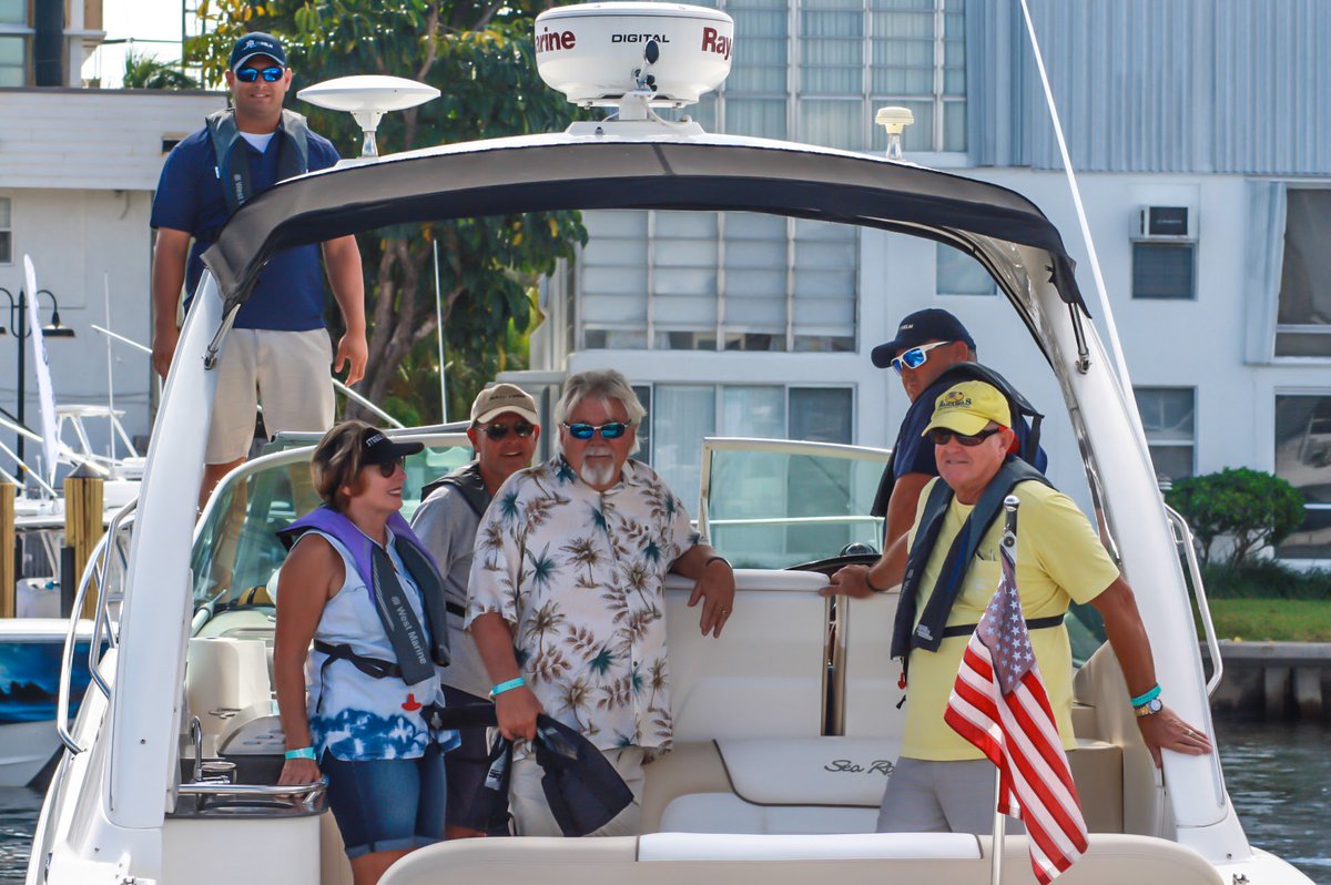CastOffCaptain's tweet image. On the water skills training. What can I do to help you? #FLIBS2016 #yachtcaptain #trainingcaptain #certified #oceanismyonlymedication
