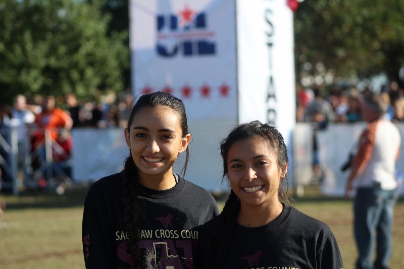 emsisdathletics's tweet photo. Eva Mora and Christyn Smith make history at Saginaw! @RunninRidersCC https://t.co/uZthJlVSuU https://t.co/DLyWev74K1