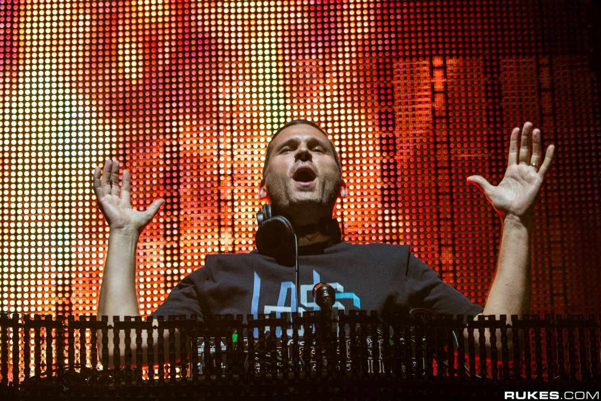 .@Kaskade reveals new <a href="/HakkasanLV/">Hakkasan Las Vegas</a> Group residency, set to begin Dec. 30 #Vegas #Kaskade #HakkasanGroup bit.ly/2ghXcjd