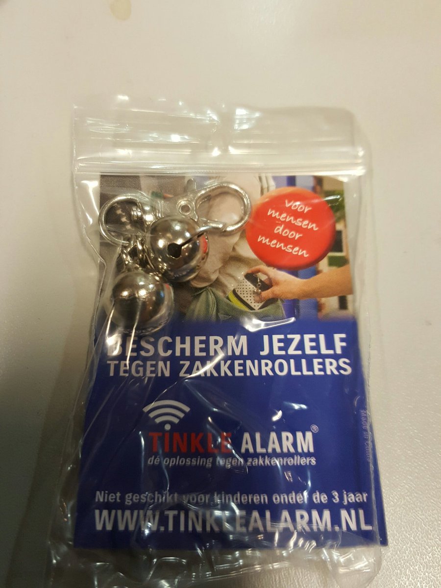 beveiliger_mike's tweet photo. Beter voorkomen dan.... #tinklealarm #DDO #Rotterdam #gemeente voorkom zakkenrollerij #politie https://t.co/nILKkIFrpJ
