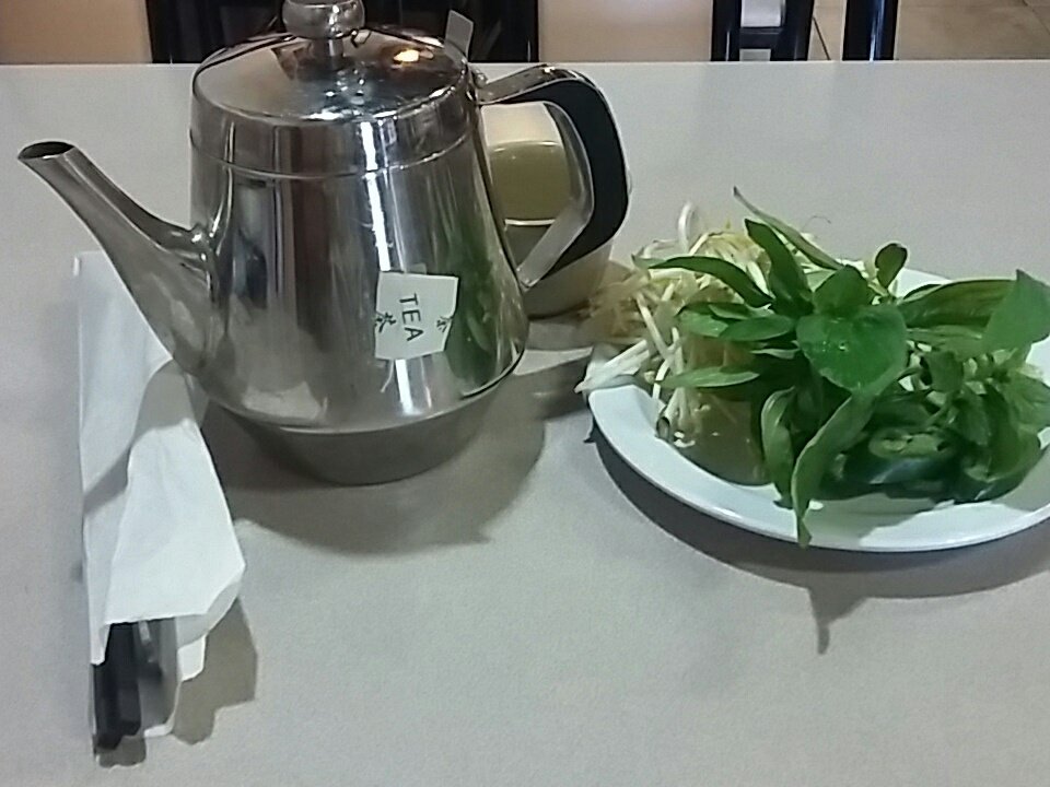 scmaness's tweet photo. What are my fellow entrepreneurs eating for lunch?

#pho #greentea #wednesdaywisdom https://t.co/VjPZ44AFP6