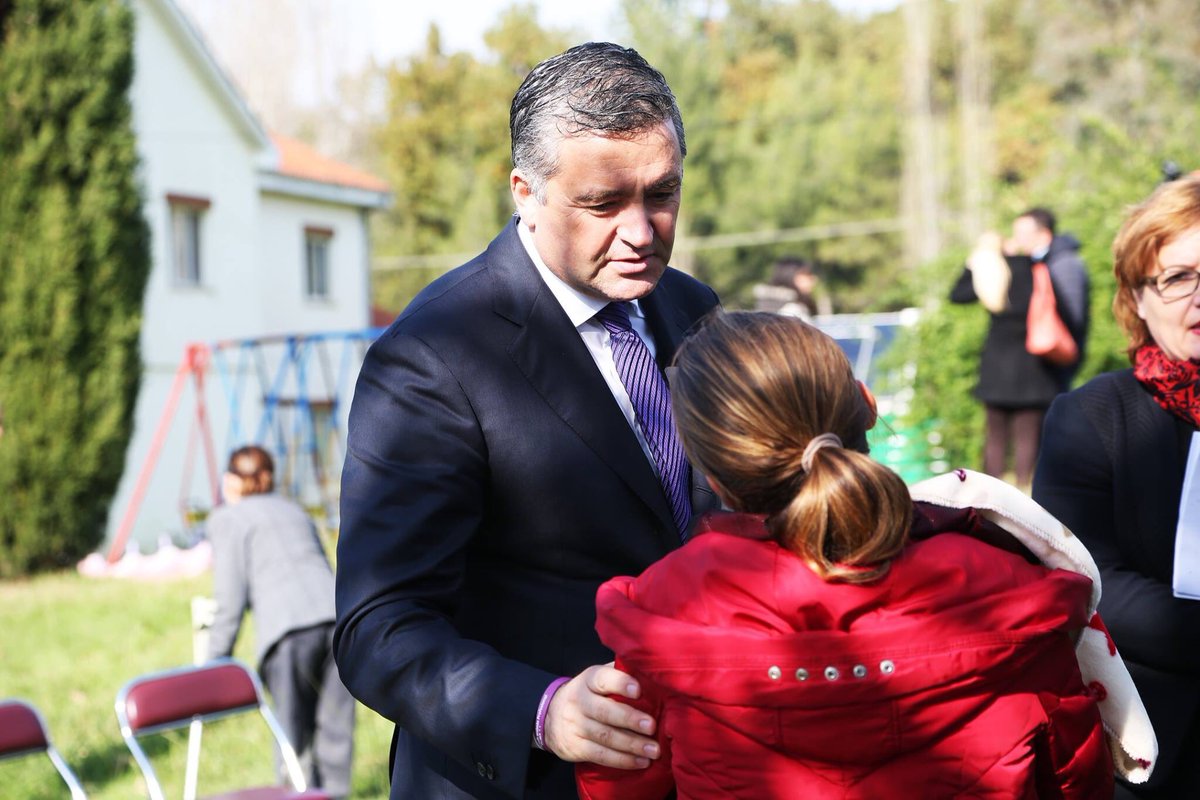 Modeli që duam, rikthimi i fëmijëve në familjen biologjike apo gjetjen e familjes kujdestare. Flm UNICEF për bashkëpunimin!