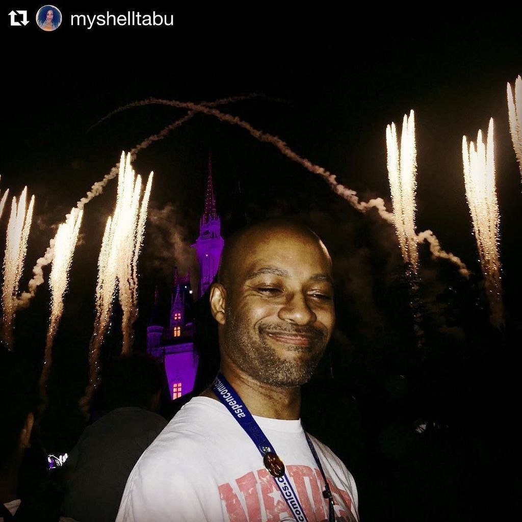 hannibaltabu's tweet photo. #Repost @myshelltabu: When you wish upon a star ... #disneyworld #teamtabu #disneytabu2016 https://t.co/CnaCAUr0zg https://t.co/pzFdqy0jgq