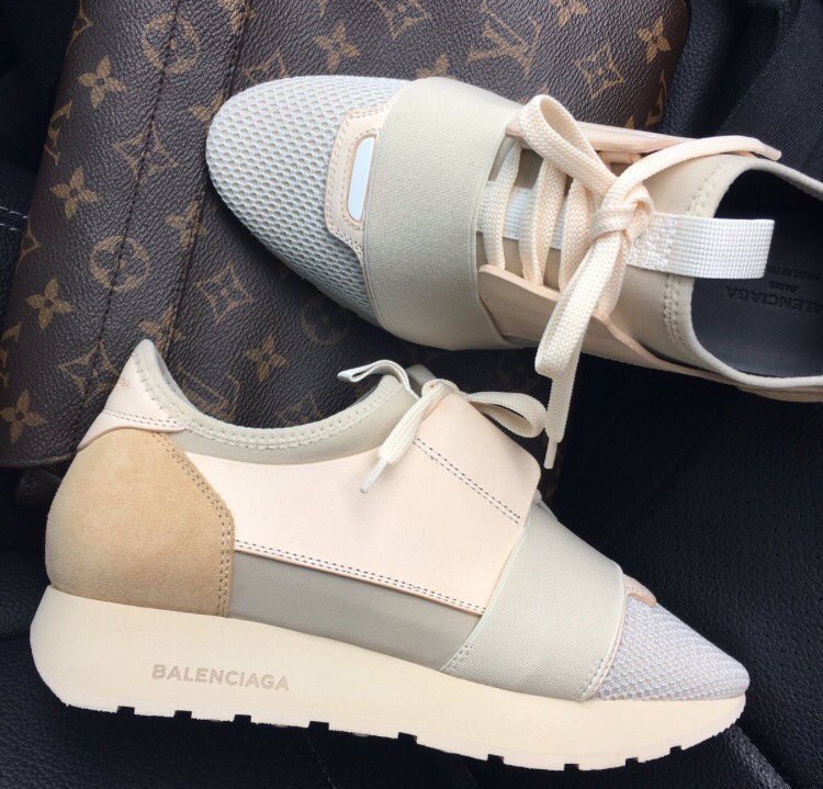 KT_Trey's tweet photo. I Need Some Balenciaga Runners ‼️🔥 https://t.co/2jH1ckpAYn