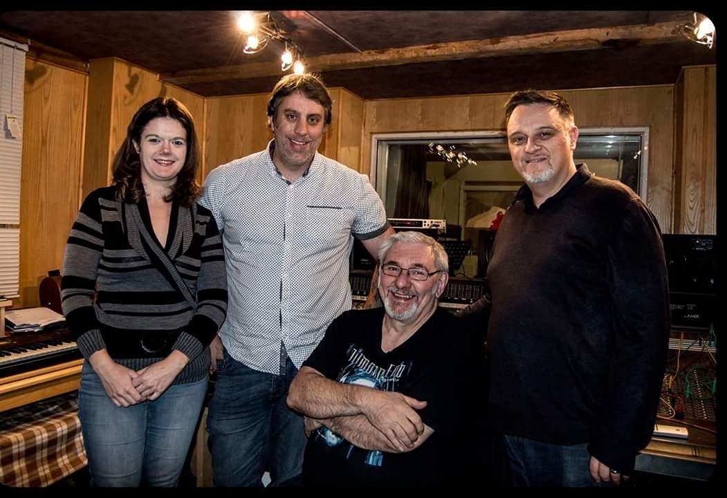 bigwolfband's tweet photo. This was at the end of day 3. Drums completed now to lay down some guitar, bass and keys!
#bigwolfband #debutstudioalbum https://t.co/CDT9bl527I