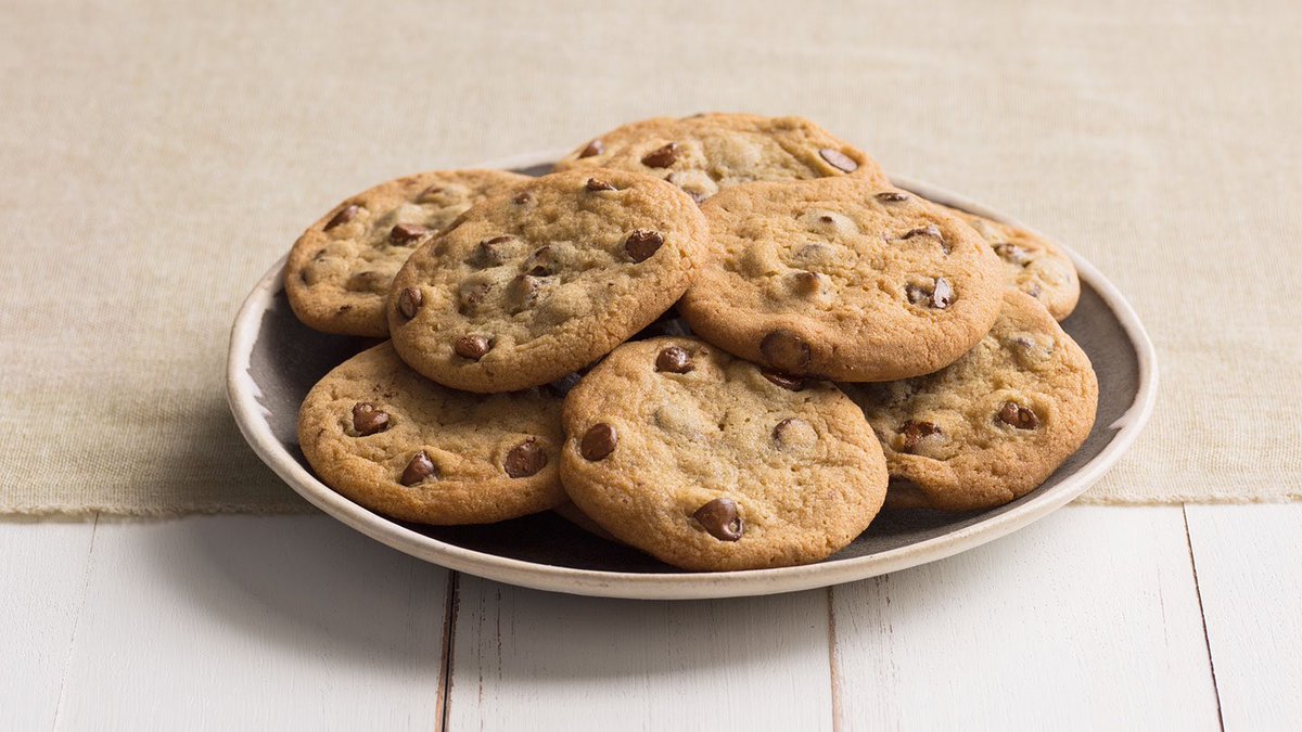 @DominantLycanX *Leaves plate of cookies*