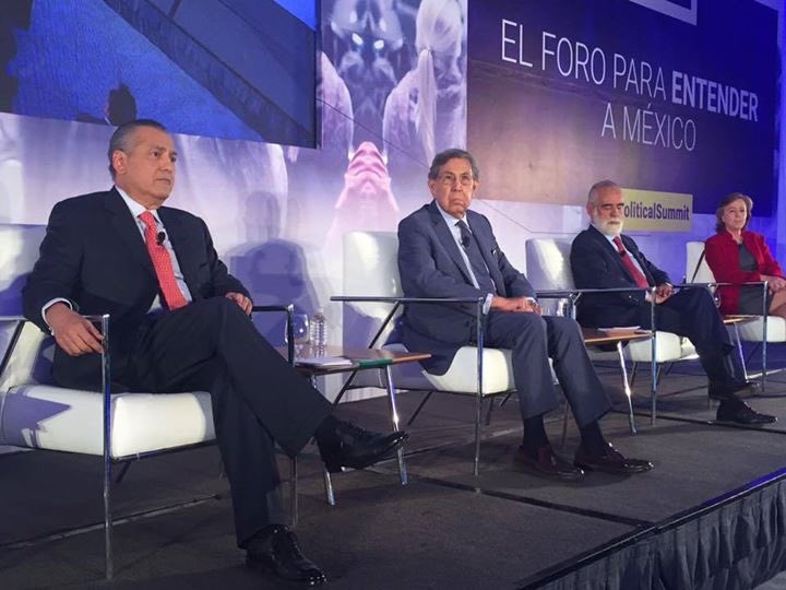 DiputadosSonora's tweet photo. Asiste @sylbeltrones a la Mesa de Políticos del Foro para Entender a México en el #EFPoliticalSummit organizado por @ElFinanciero_Mx https://t.co/v6PSTjkH34