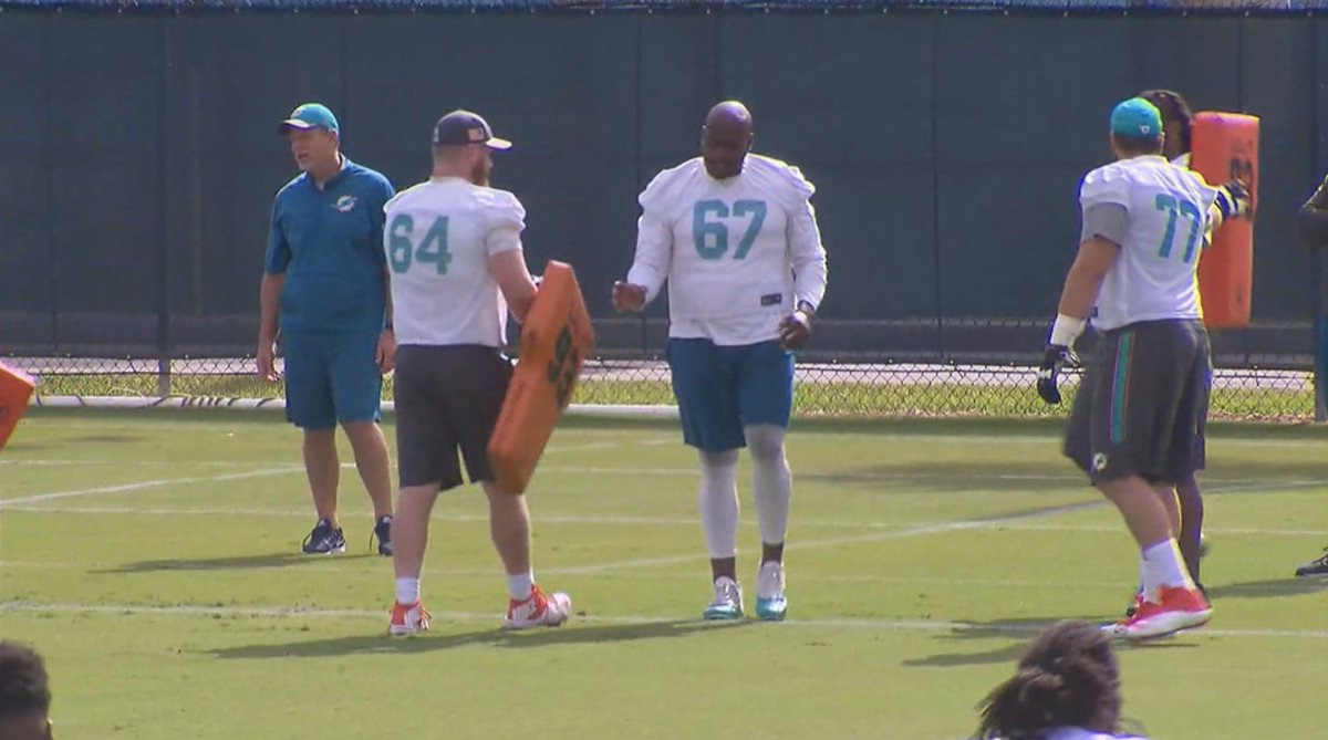 Dolphins hoping for miracle with banged up O-line: status update on Pouncey, Tunsil & Albert bit.ly/2ghAcMx?utm_me… https://t.co/5GMTJl8gwL