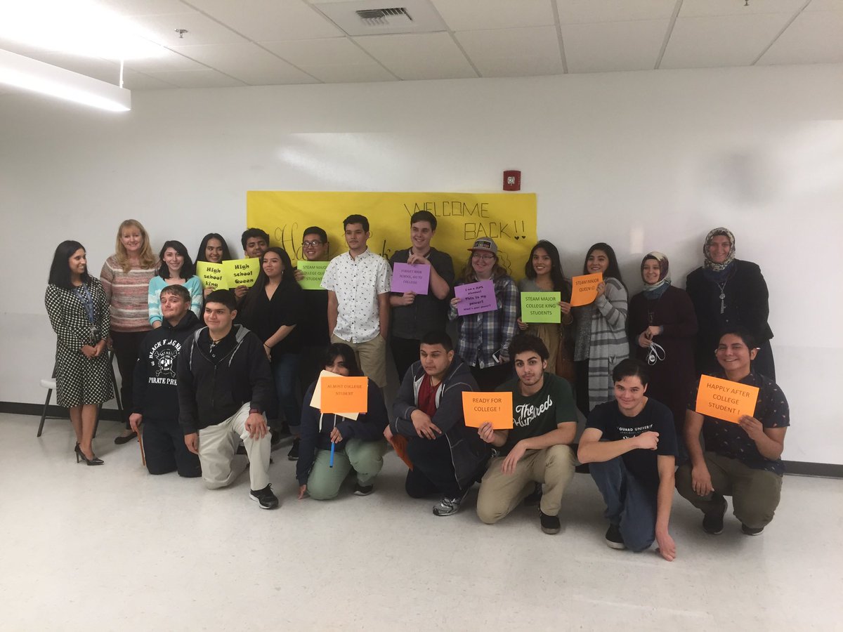 MagnoliaSchools's tweet photo. Our @MSA_SantaAna college students are making a difference! #MPSGraduates #MPSAlumni #21stCenturyScholars https://t.co/Z6C8B0yicH