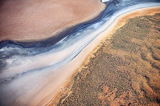 VisitCentralAus's tweet image. The best way to see the fascinating patterns of Lake Amadeus #RedCentreNT is from the sky! Pic: altimagesphotography/Instagram