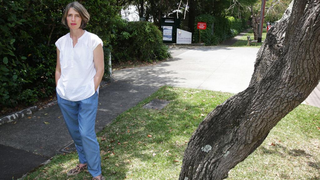 Northshoretimes's tweet photo. #Gordon residents fight developers who are building aged care facilities in low density areas (via @CarynMetcalfe) https://t.co/vysejvbr6J https://t.co/SlKmc0HgWh