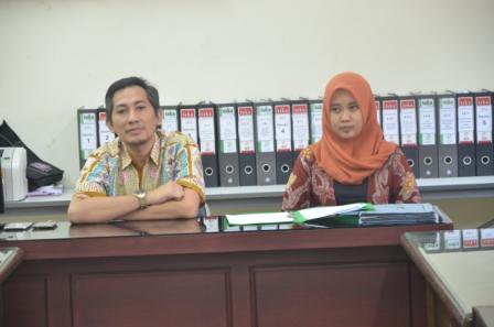 sosekfpub's tweet photo. Pelaksanaan Yudisium jurusan Sosek periode Nopember 2016.. di ruang rapat II Gdg Agribisnis Lt 2..bersama Sekjur @wisynuarigutama @auwlia https://t.co/SYkaMY9m0g