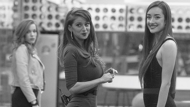 SrtaPickyGH's tweet photo. Quién quieres que se vaya?
RT: Adara o Meri
MG: Simona
 #GHDirecto https://t.co/t47W2RB7nc