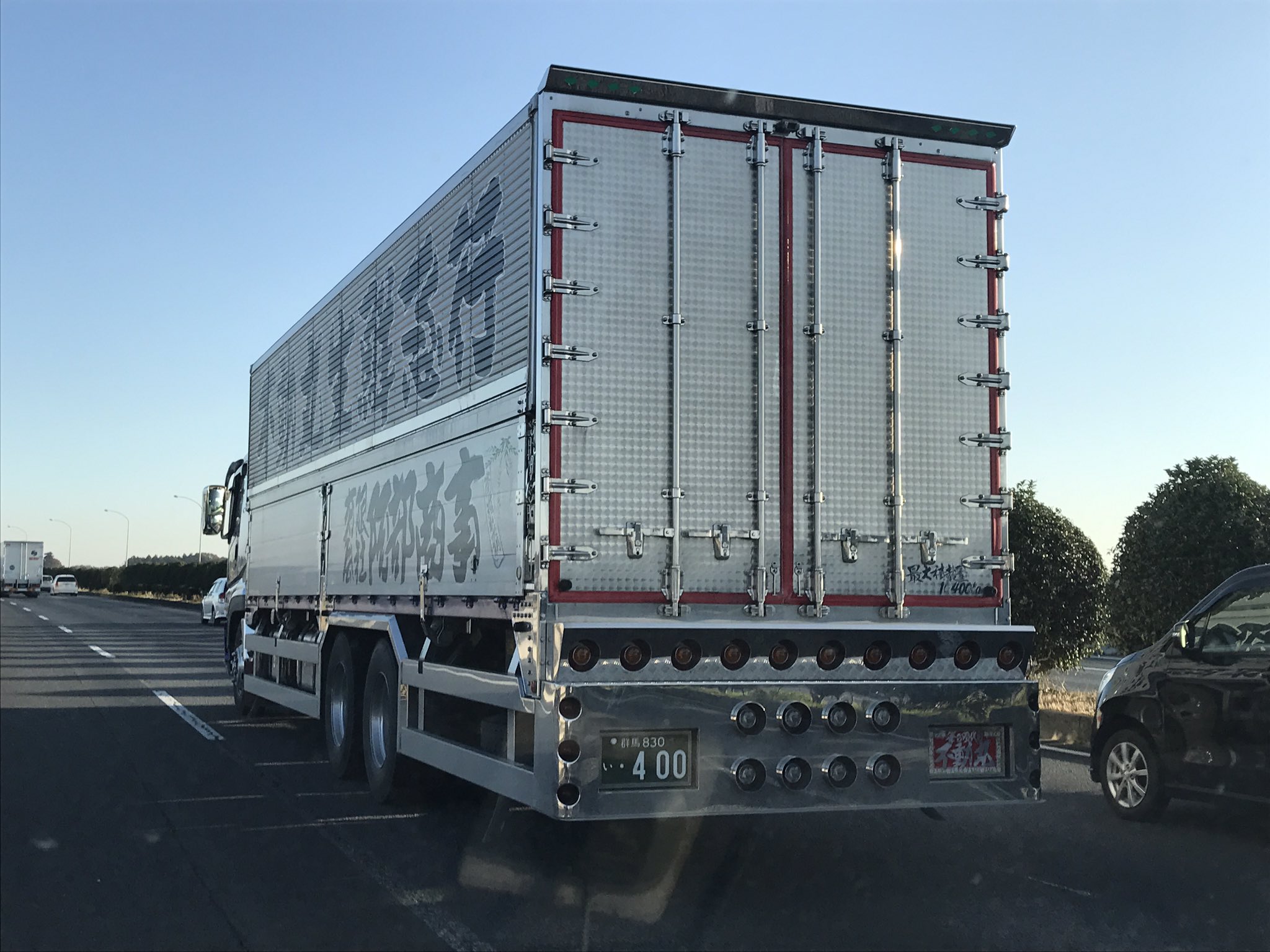 デコトラ 2t標準 10連テール リアバンパー 角テール レトロ アート