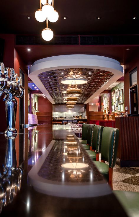 ArteriorsHome's tweet photo. A row of Maylee #Pendants at The Majestic. Learn more about #Arteriors' #HospitalityDesign https://t.co/OxSjfVmEDz #HDDesign #ContractDesign https://t.co/WFxlEG5gqE