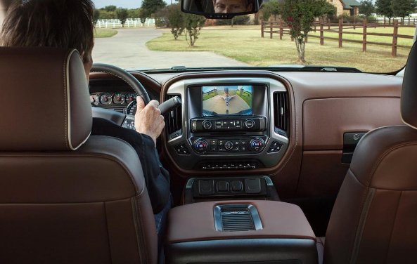 JohnBearAuto's tweet photo. Luxury both inside and out, the 2017 #Chevy #Silverado is a real thing of beauty. #ChevyTruck https://t.co/ipu3l8qcmM