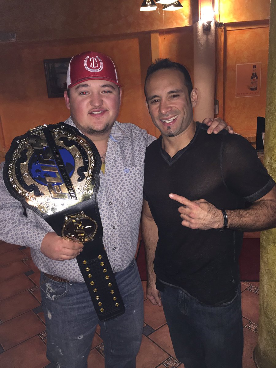 Trudachamp's tweet image. Trudachamp for UFC super bowl weekend!!@JDW_Music @Mickmaynard2@seanshelby @danawhite @Jknipp32 @Trudachamp @FS1 @Reebok @ufc @abc13houston