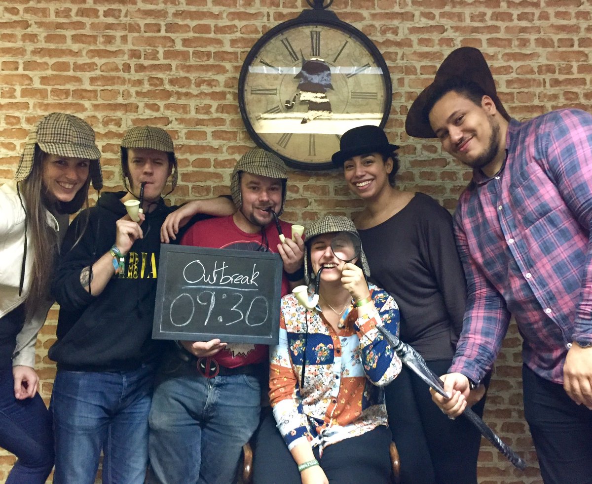 So a rookie group rocked the room, and escaped with only a clue or two! 🕵🏽🔑⌛️👏#clevercloggs #codecrackers