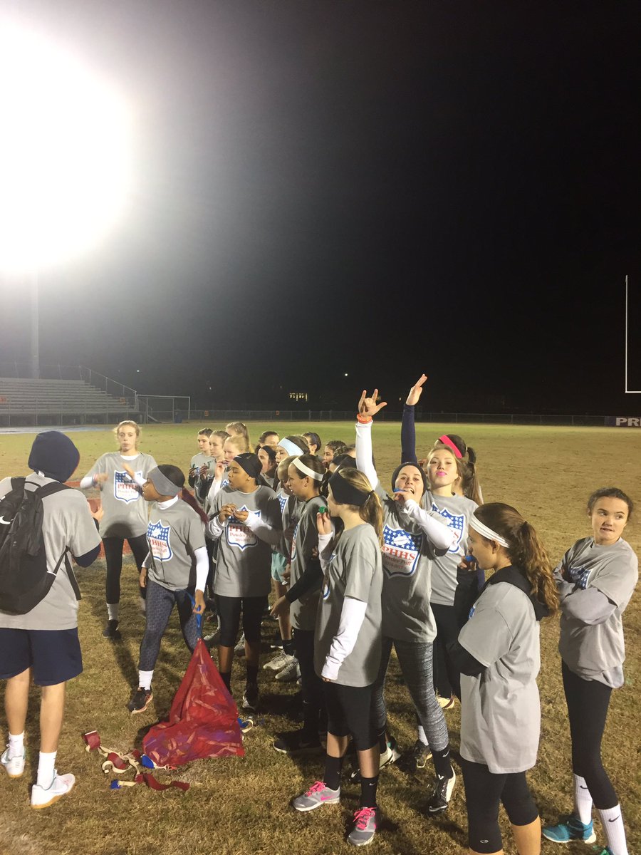 PatriotTalkLive's tweet photo. #Powderpuff2K16: Freshmen vs Sophomore in the first semifinal. #PHPride https://t.co/HgjQfduqib