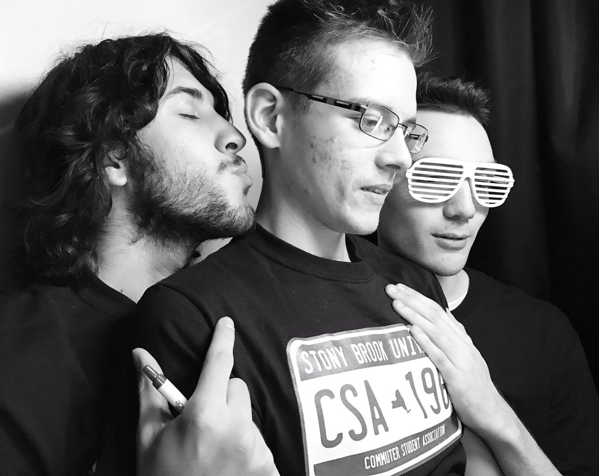 StonyBrookCSA's tweet photo. What happens in the photo booth stays in the photo booth... 📸 #👨‍❤️‍👨 #Relaxathon2k16 #CSA #SBU https://t.co/X5LrJ3pbel