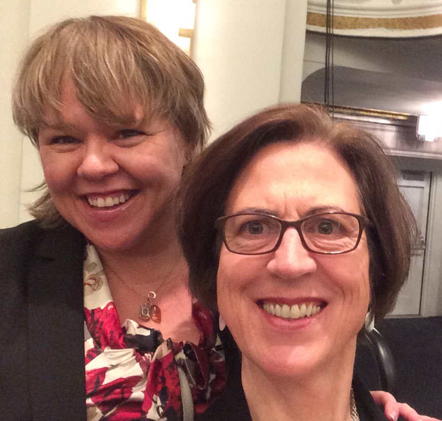 TallMariah's tweet photo. Such a pleasure 2 work w. @AllisonLinney on #ASAE Volunteer Leadership retreat. #ASAECenter #Associations Members learrned #designthinking https://t.co/rK7dehQPUF