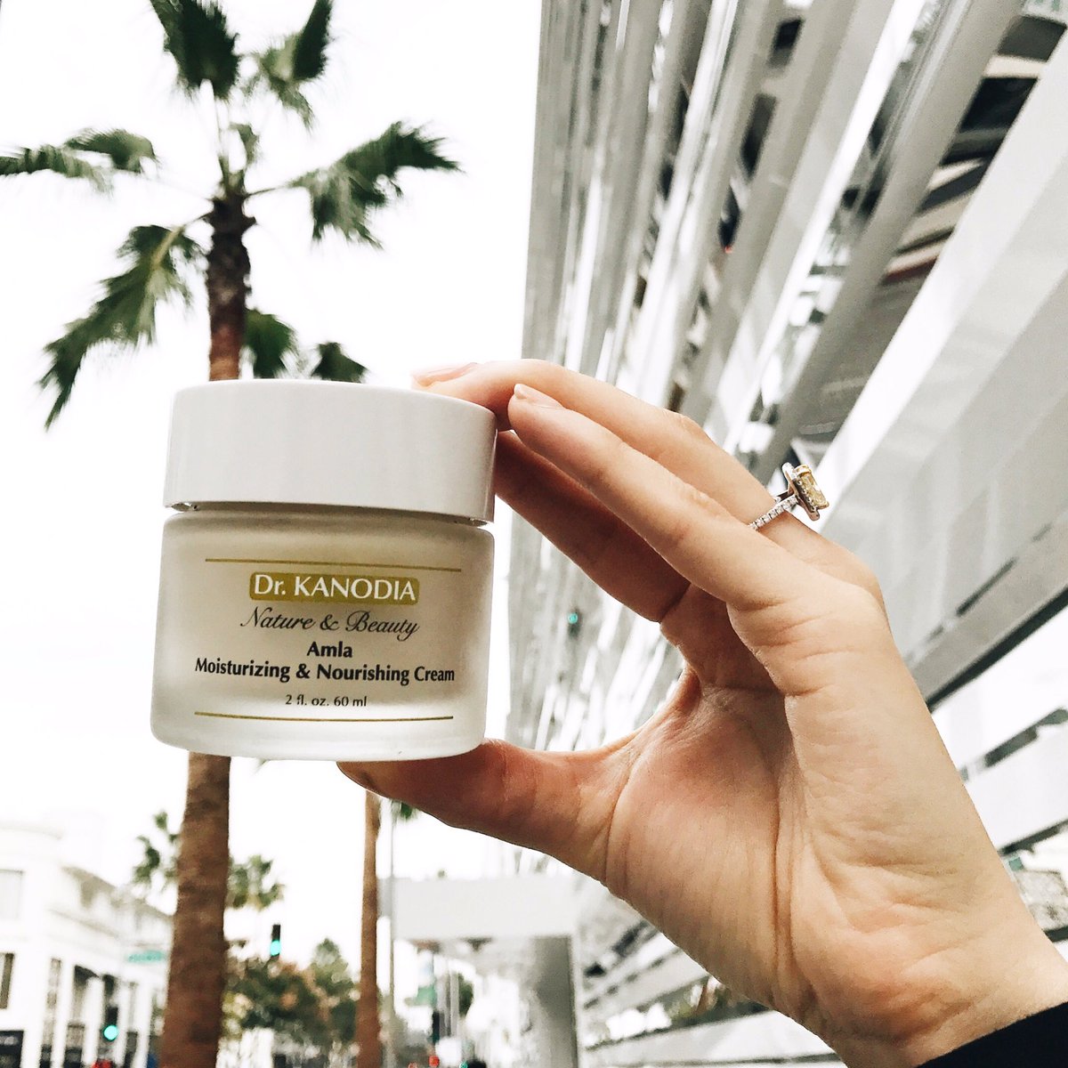 Beautiful Skin is as easy as 1...2...3.

DrKanodiaAmla.com