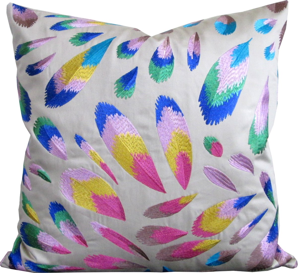 KLineDeco's tweet photo. Embroidered multi color feathers pillow cover
https://t.co/oNIq6iSDjP
#homedecor #homedesign #interiordesign #Interiors #decor #luxury https://t.co/BZhNUERT5w