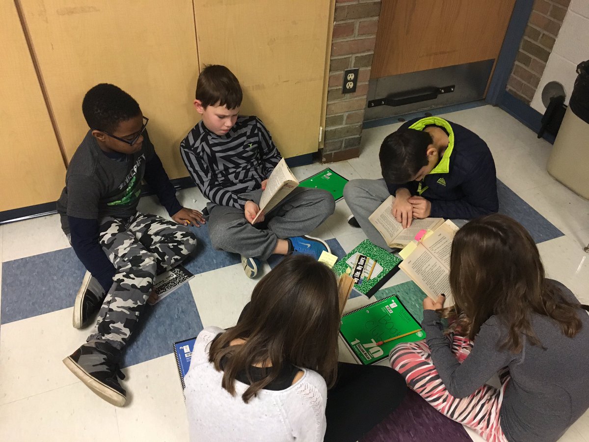 Clugstonclass's tweet photo. Enjoying our book clubs! @EastHills5_8 https://t.co/EGZz3XHuUX
