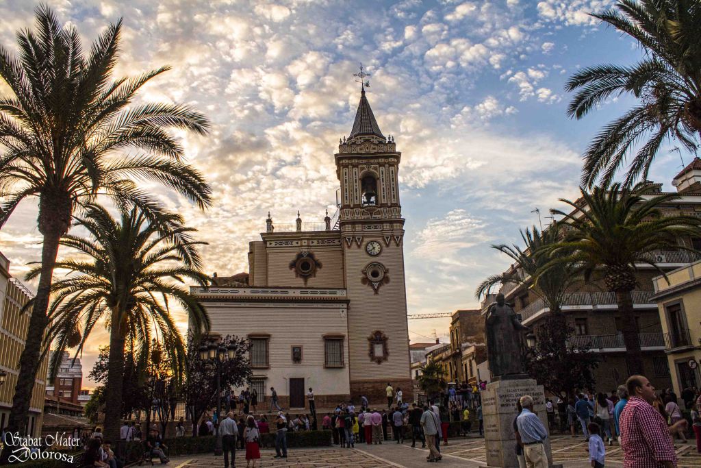 Salida Extraordinaria de Ntra Sra de las Angustias stabatmaterblog.wordpress.com/2016/11/16/sal…