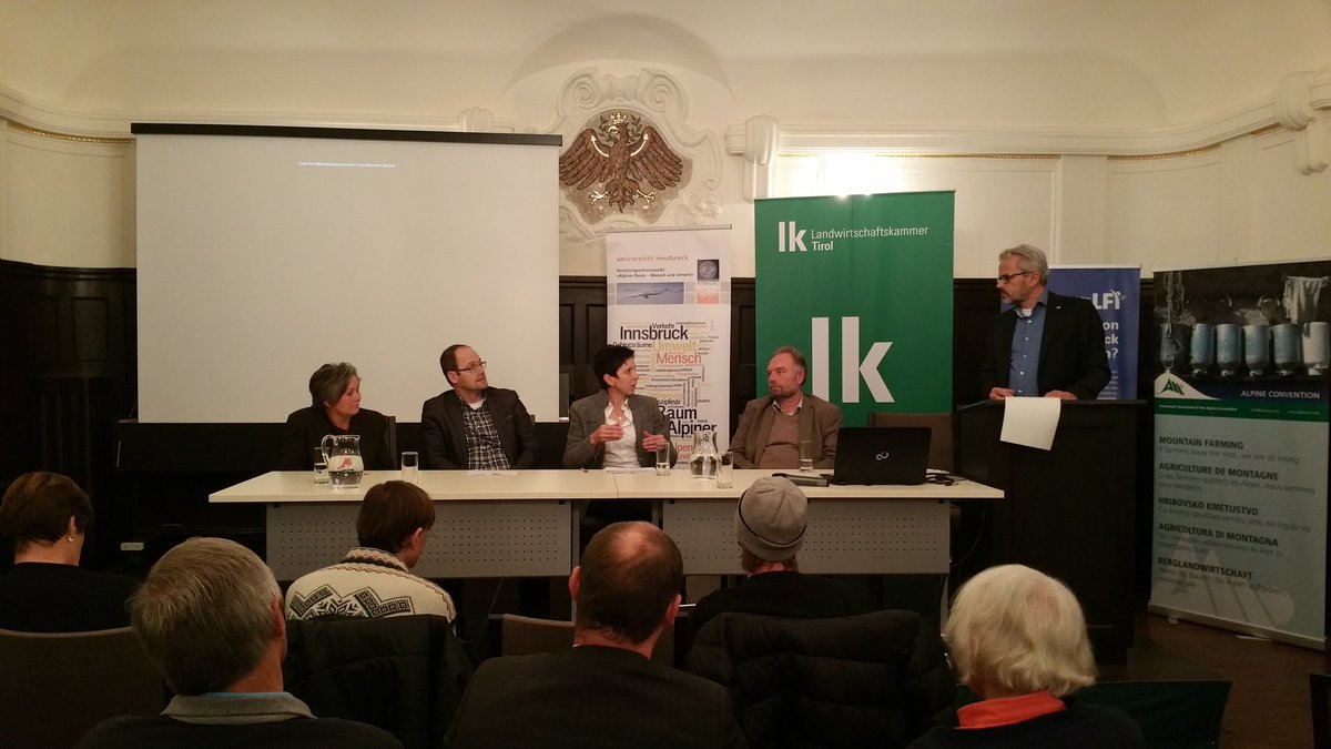 "Climate protection begins in the kitchen" says Ms Schwarzmann at #AlpenForumInnsbruck taking place now at the Landwirtschaftskammer Tirol.