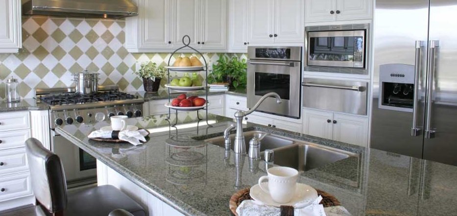 KitchenQuotesUK's tweet photo. Get 3 comparison quotes on the beautiful Bromley fitted kitchen via our website. #fittedkitchen #luxurykitchen #kitchenquotes https://t.co/2vQq9e0IqL
