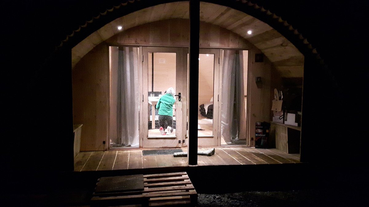 grumpyllamaman's tweet photo. Huge respect to #modulog. Great crew who came up from Wales to construct #thehowff. Super sustainable build. #PerthshireHour #ecocampglenshe https://t.co/Y50EE8wWld