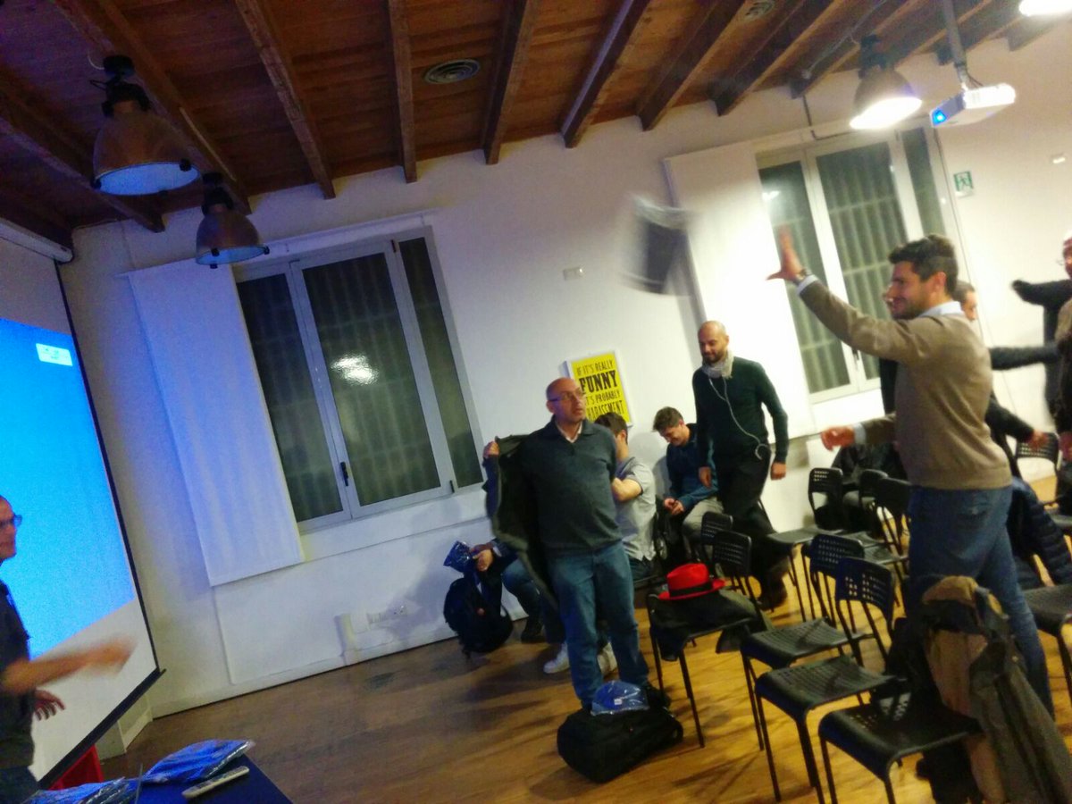 jugmilano's tweet image. After talk at @jugmilano,  throwing @CodemotionIT gadgets to audience #Codemotion2016
