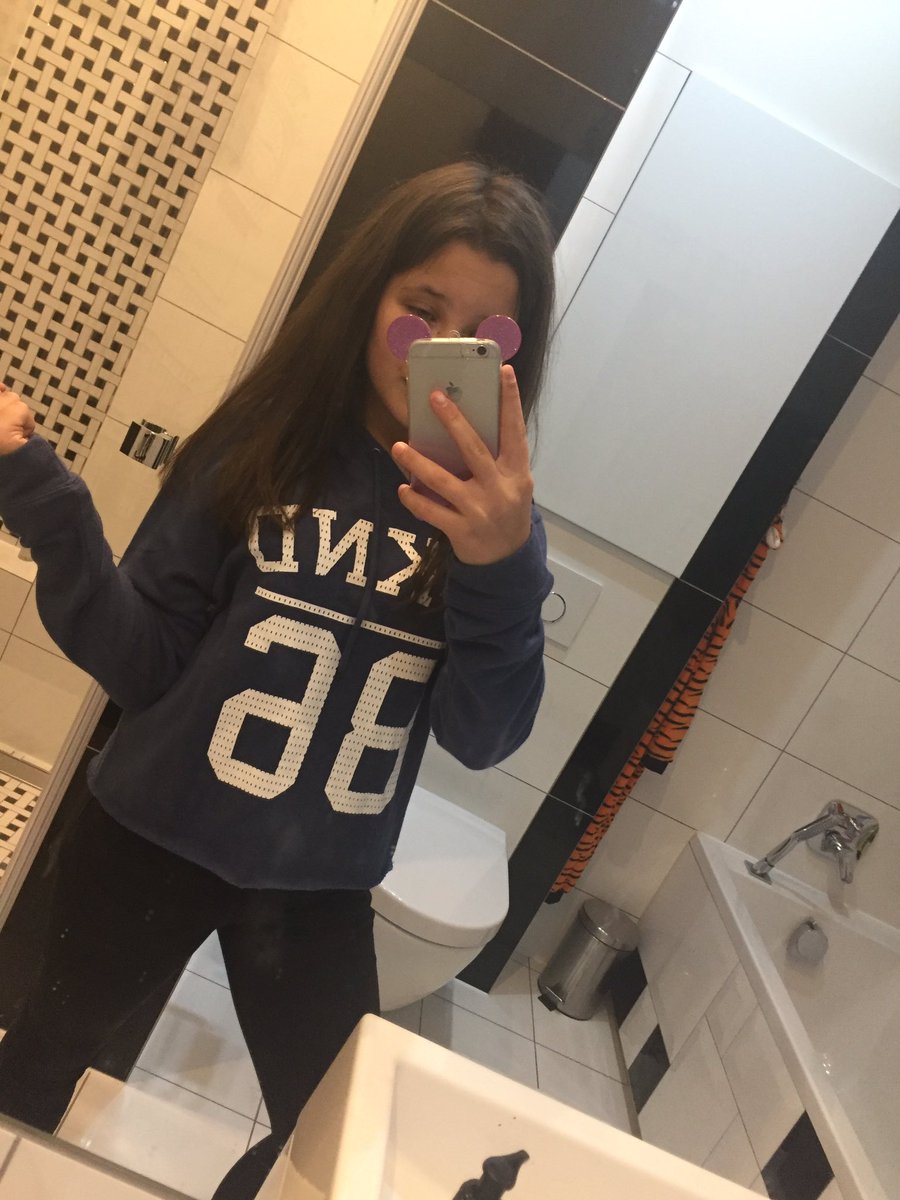 Nadia tweet media
