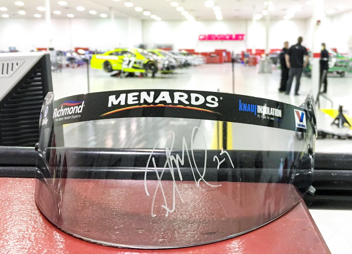 RCRracing's tweet photo. Want to see clearly? 
RETWEET to win this signed shield by @RCR27PMenard! 
Winner will be picked at 11AM tomorrow morning. #Menards https://t.co/eMMOOnqoQv