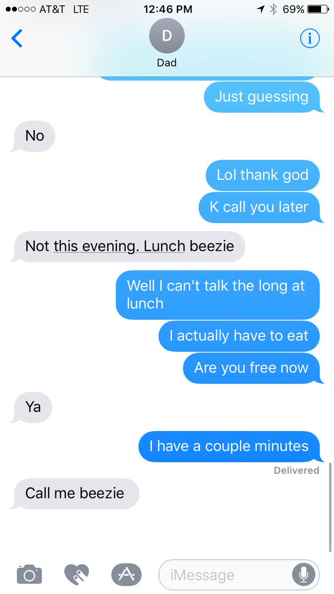 KarleeNicoleee's tweet photo. When your Dad calls you a term coined by Mac Dre. Come on Dad, at least use spell check.🙄 #beezy https://t.co/a51zyBRHvF