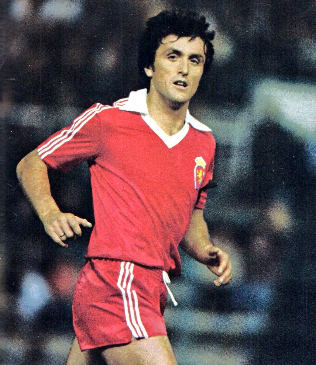 Radomir Antic en un partido con el Real Zaragoza
