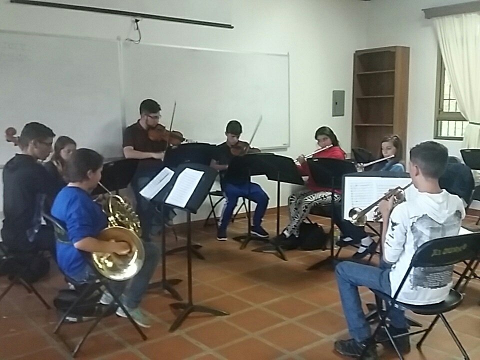 Ensamble del nucleo el junko <a href="/elsistema/">El Sistema</a>  <a href="/elsistemavargas/">El Sistema Vargas</a> montando el alma llanera